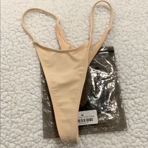 Minimale Animale Wall Street String Thong Island S